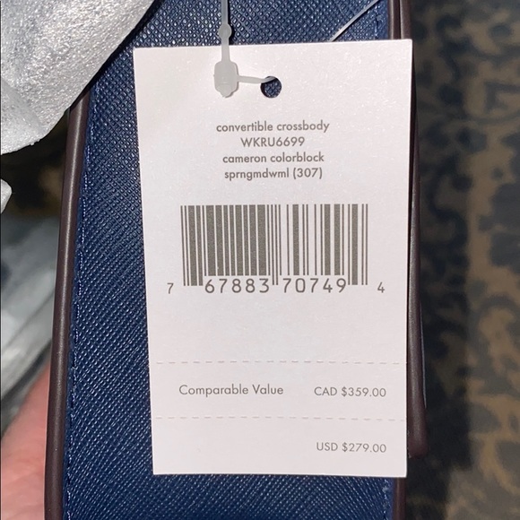 Kate Spade Cameron crossbody in spring meadow mint green and navy blue - Picture 12 of 12